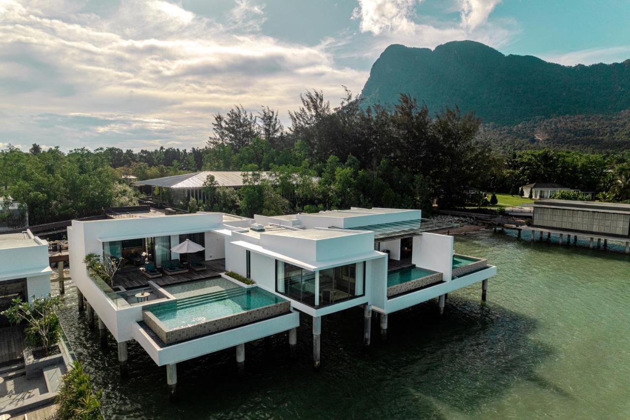 Cove 55 Hotel Santubong Exterior foto