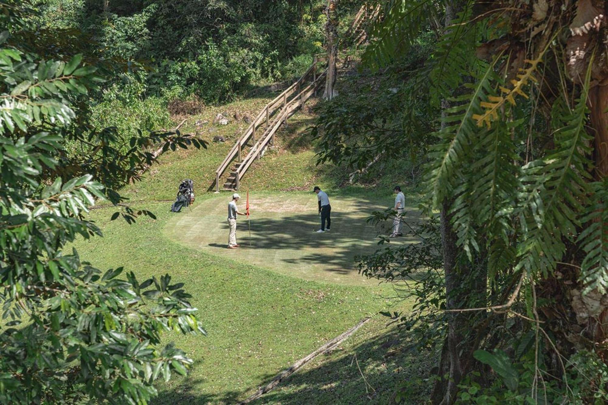 Cove 55 Hotel Santubong Exterior foto