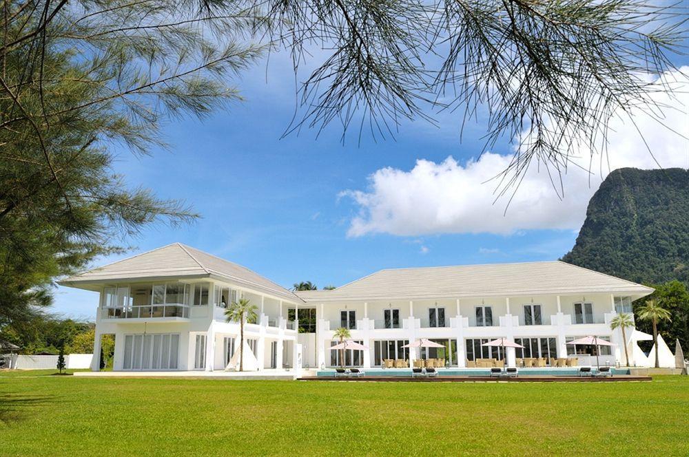 Cove 55 Hotel Santubong Exterior foto