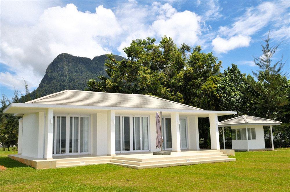 Cove 55 Hotel Santubong Exterior foto